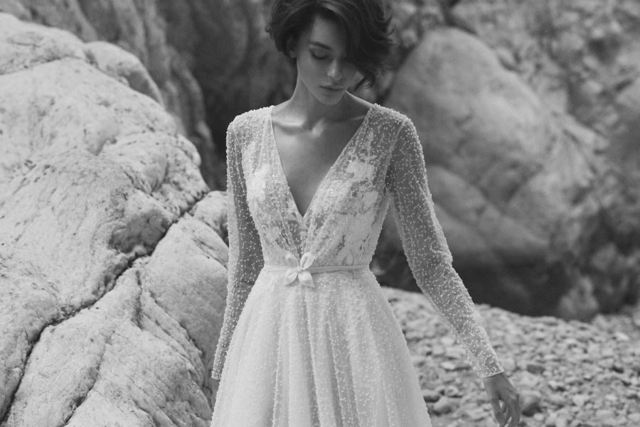 Beaded and lace wedding dress of Vered Vaknin