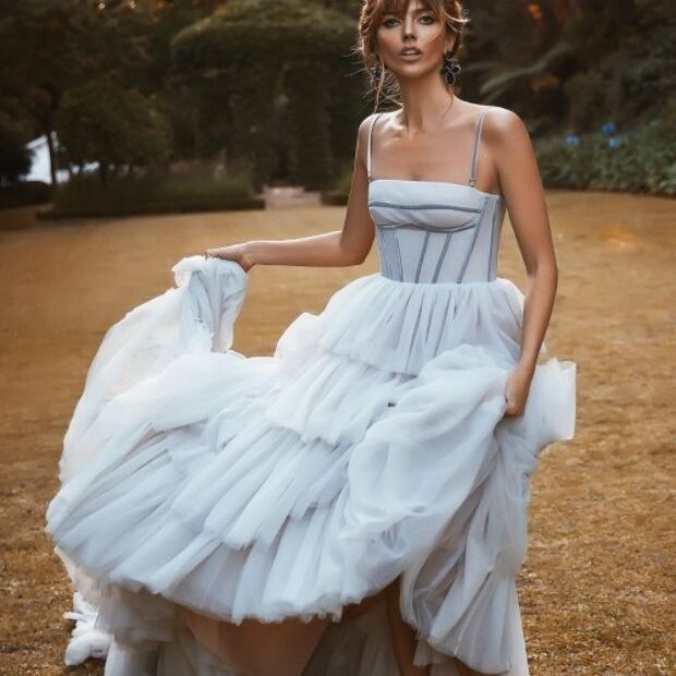 preview gekleurde ballgown trouwjurk Vagabond Bridal
